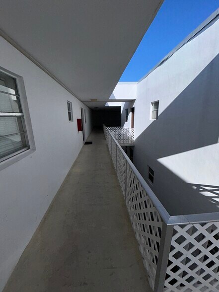 Building Photo - 6507 Winfield Blvd