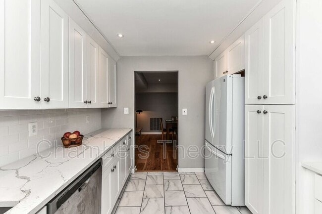 Building Photo - 7802 Dassett Ct