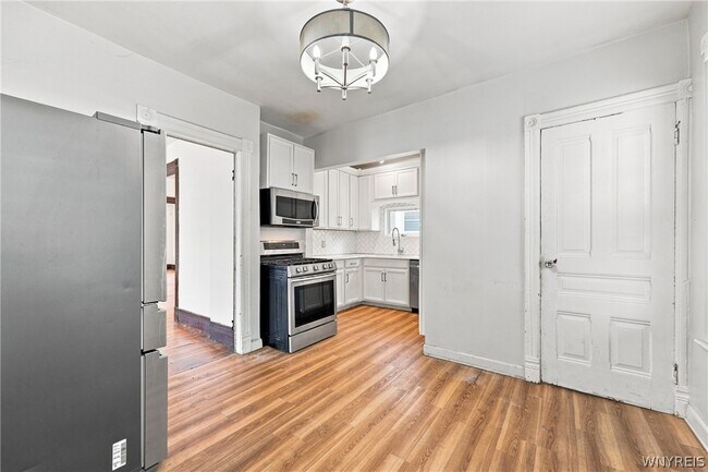 Building Photo - 304 W Delavan Ave