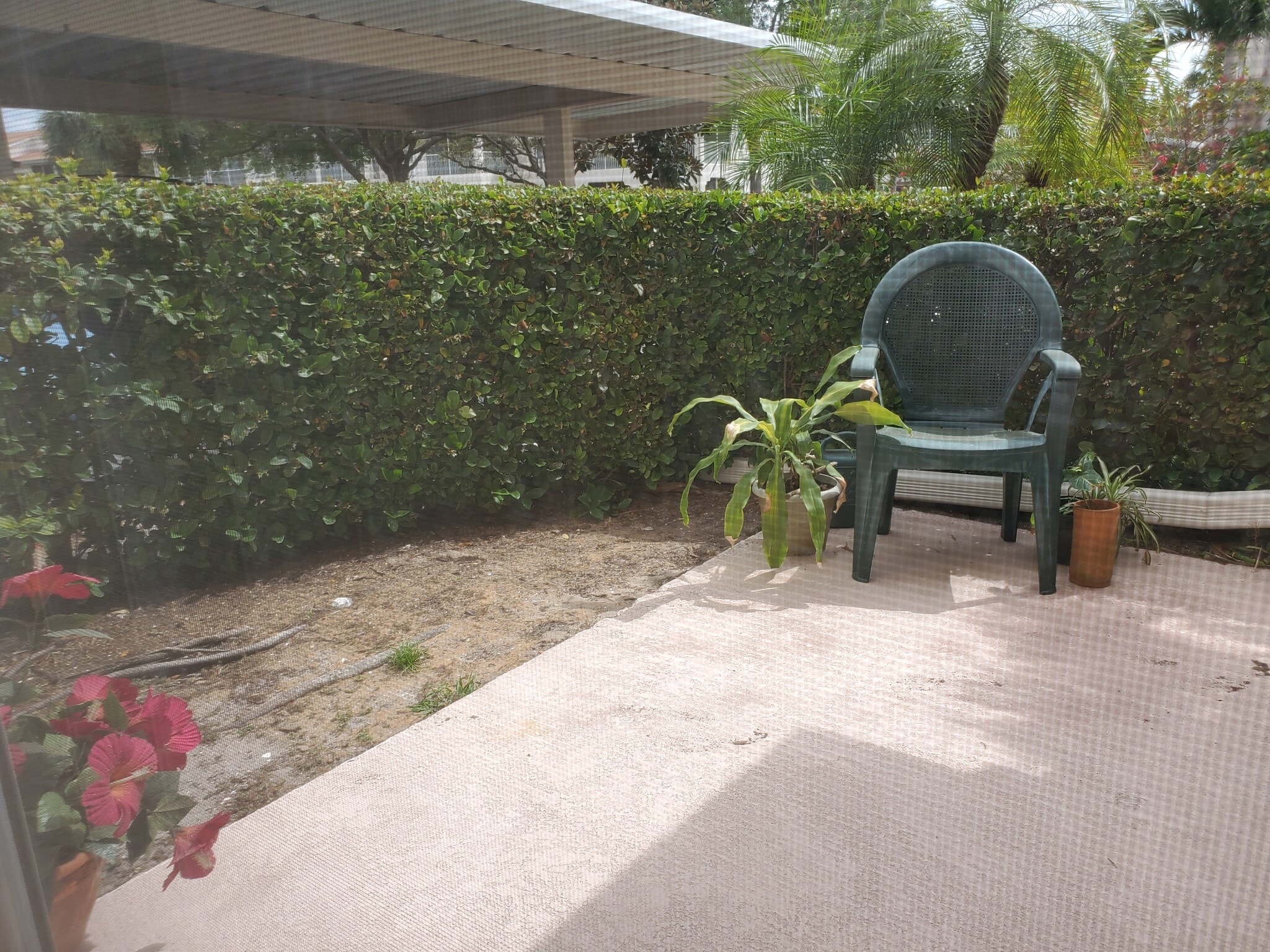 Building Photo - 4202 Central Sarasota Pky