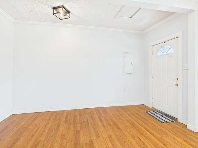 Building Photo - 3205 Hull Street Rd