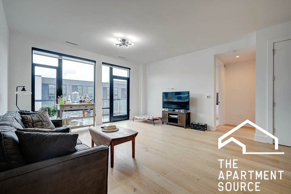 Building Photo - 1701 W Webster Ave