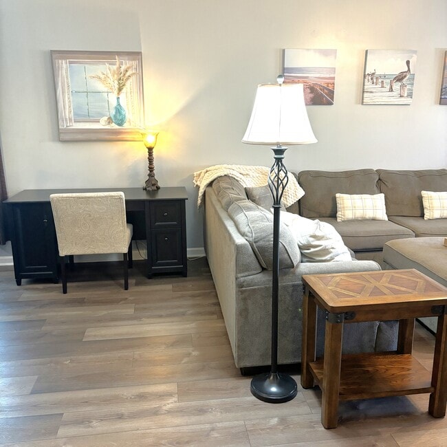 Building Photo - 6253 Catalina Dr