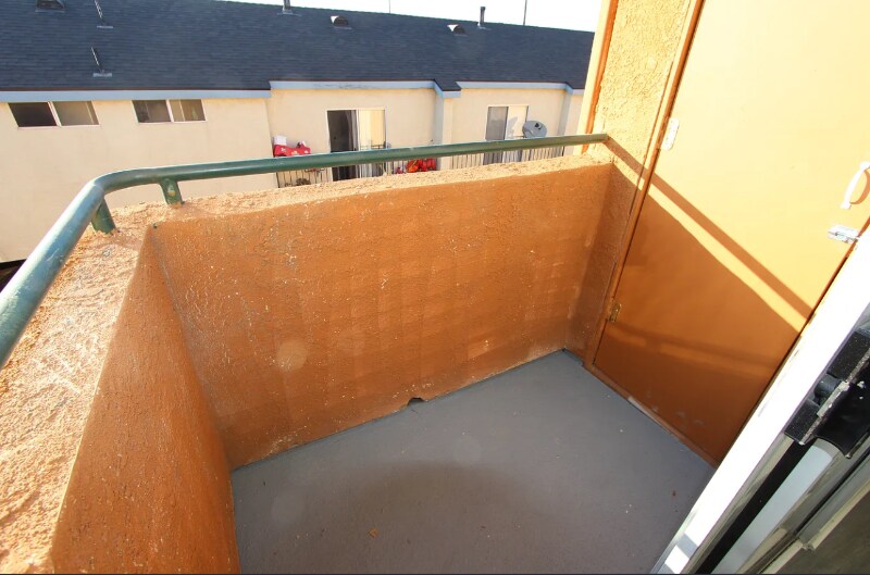 Building Photo - 1447 W 228th St