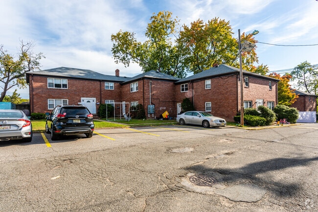 Building Photo - Westgate Gardens