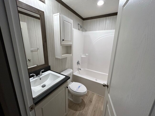 Building Photo - 439 Kimberly Dr