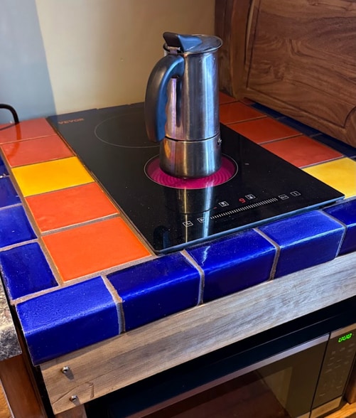 Building Photo - 824 Canyon Rd