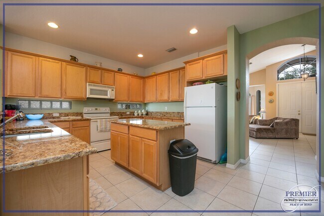 Primary Photo - VALENCIA COUNTRY CLUB- ANNUAL UNFURNISHED ...