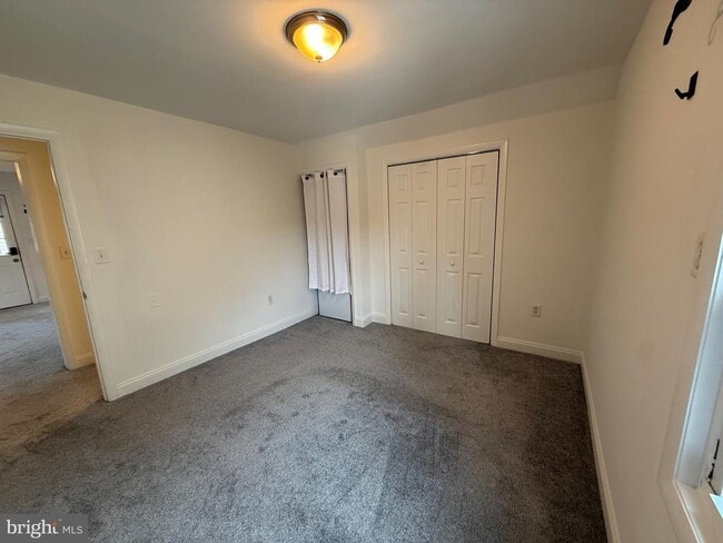 Building Photo - 2616 Arlington Blvd