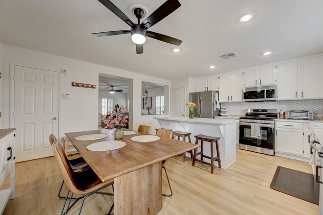 Building Photo - Beautiful Two Story Home Ready for Immediate Move-In