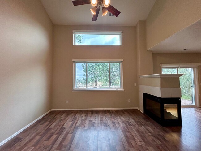 Building Photo - 3524 Huron Peak Ave