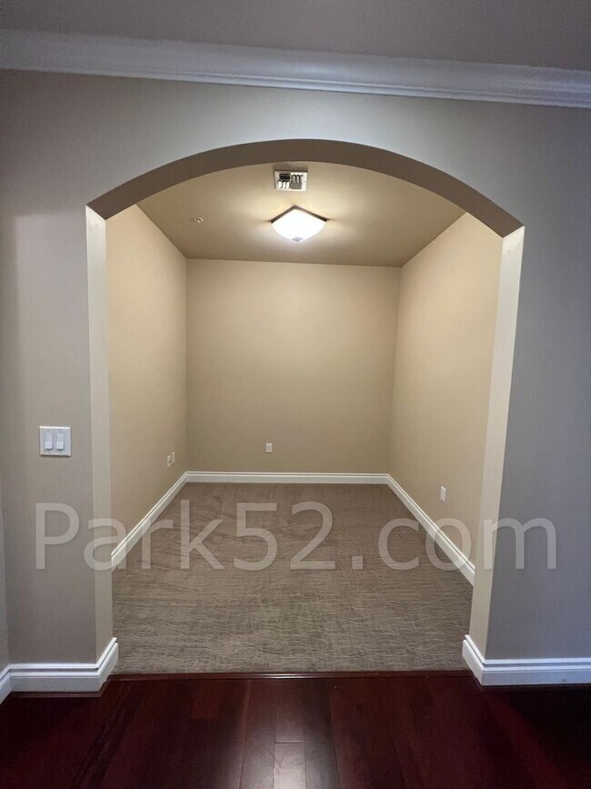 Building Photo - $250 Off First Full Month! 1 Bed 1.5 Bath Theater District Condo + Amenities
