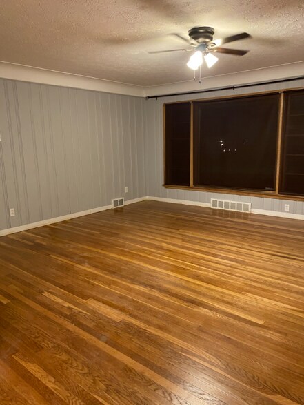 Building Photo - 20730 Patterson Pkwy