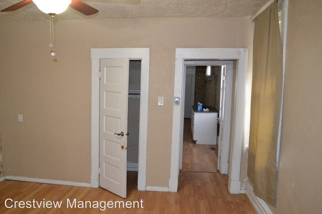 Building Photo - 574 N 400 W