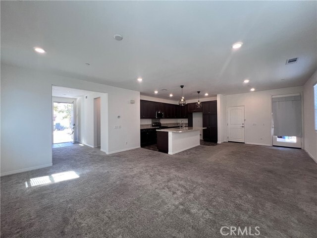 Building Photo - 3181 E Mt Rainier Drive