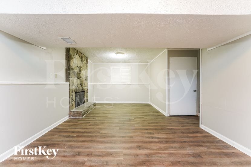 Building Photo - 1362 Tucker Woods Dr NW