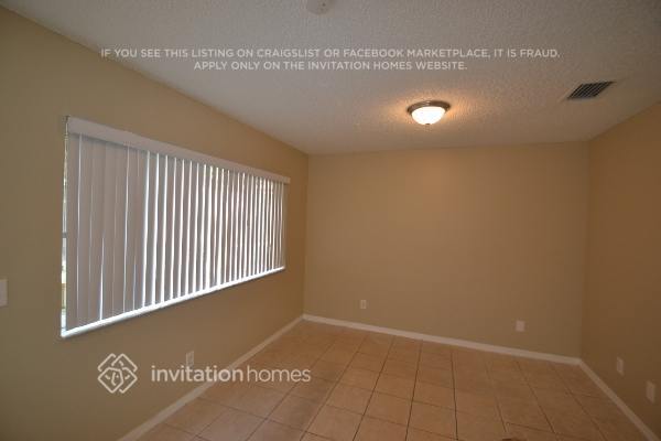 Building Photo - 620 208th Cir