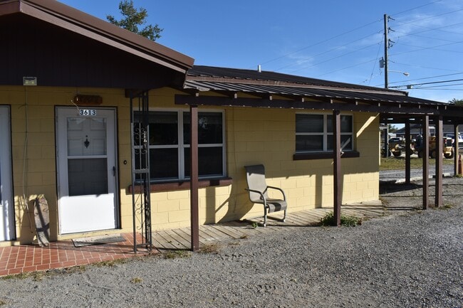 Primary Photo - 3613 E 14th St