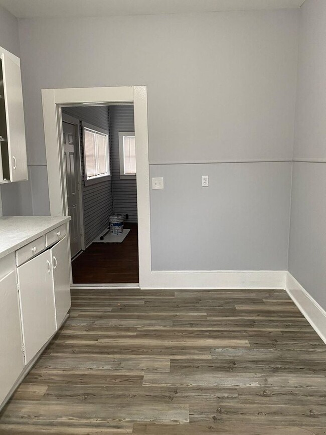 Building Photo - 2781 Sabine Pass Ave