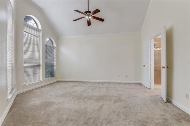 Building Photo - 3720 Southport Dr