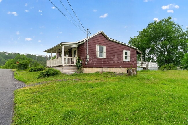 Building Photo - 44 Holbert Ave