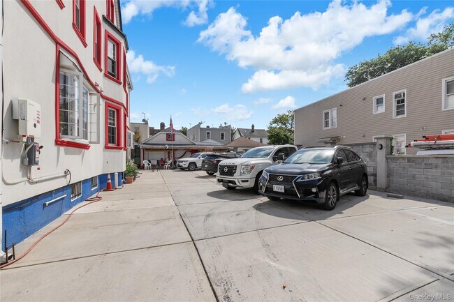 Building Photo - 87-13 135th St
