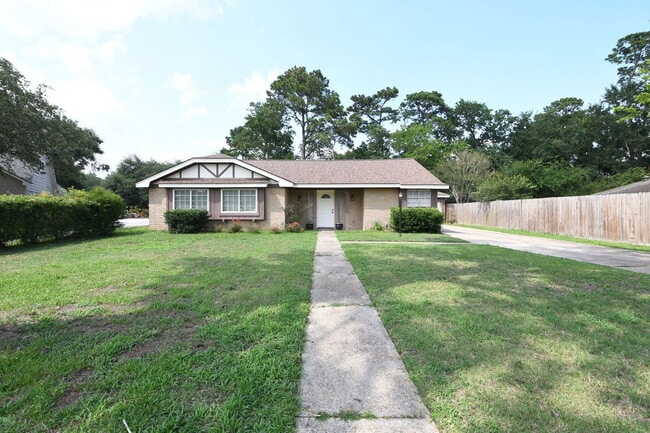Building Photo - 19406 Enchantington Cir