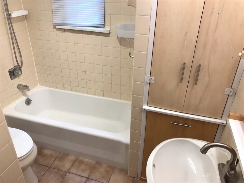 Building Photo - 1543 2nd St