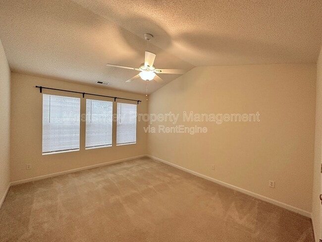 Building Photo - 413 Sapphire Dr