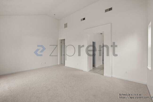 Building Photo - 155 E Heritage Dr