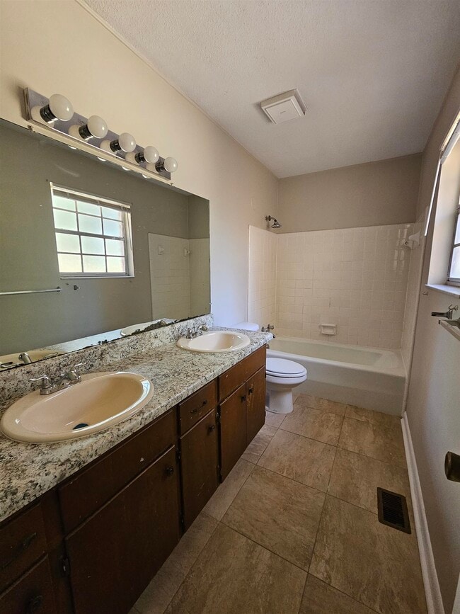 Building Photo - 3509 Tullamore Ln