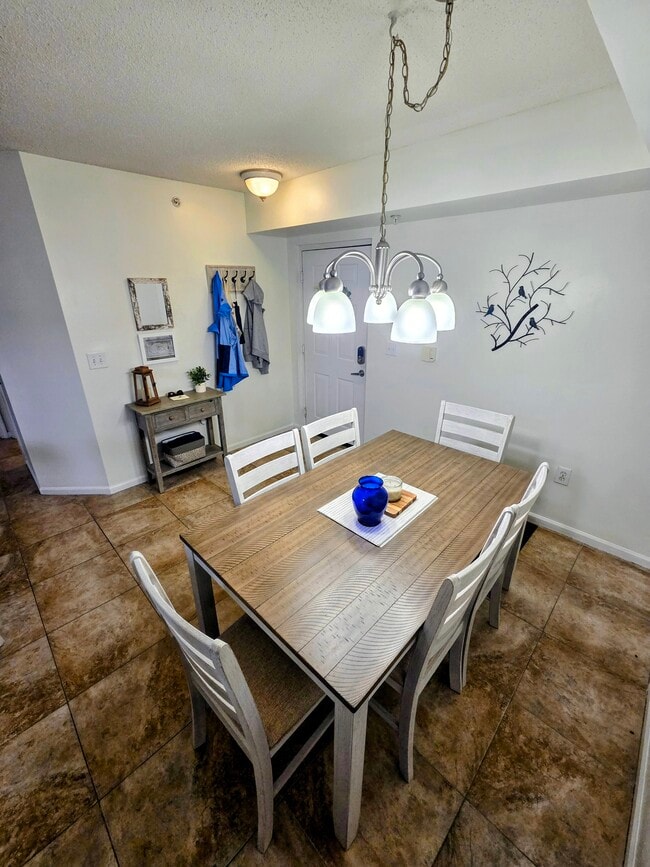 Building Photo - 3691 NW Mediterranean Ln