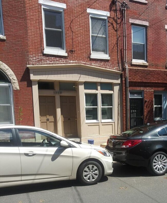 Primary Photo - 1039 N 4th St