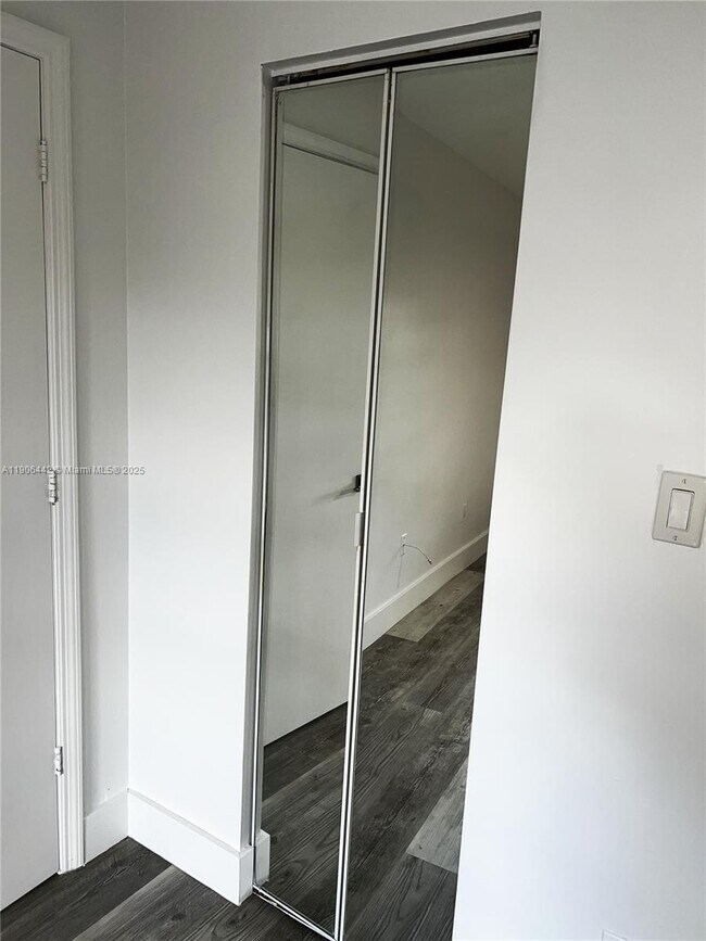 Building Photo - 13492 SW 38th Ln