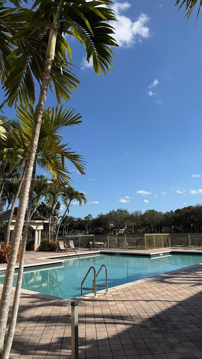 Building Photo - 2494 Centergate Dr