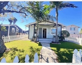 Building Photo - 4064 Oakcrest Dr