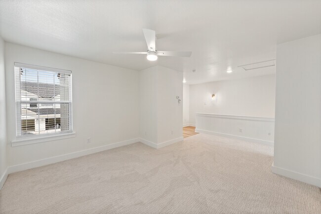 Building Photo - 5811 S 31st St