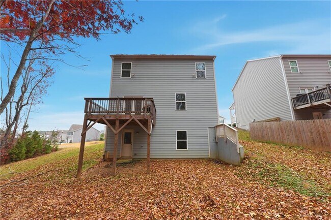 Building Photo - 6615 Bluffview Dr