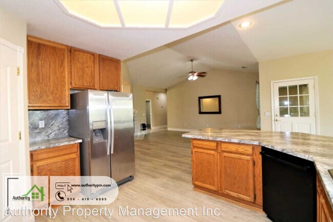 Building Photo - 4 br, 2 bath House - 2118 Sophy Place