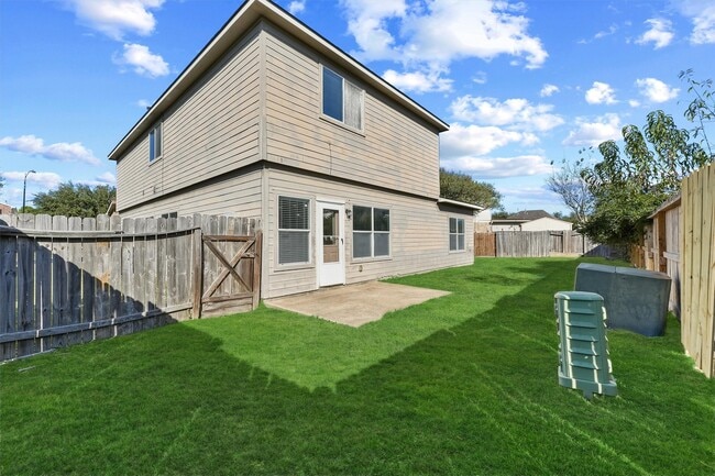 Building Photo - 18211 Fairview Valley Ct