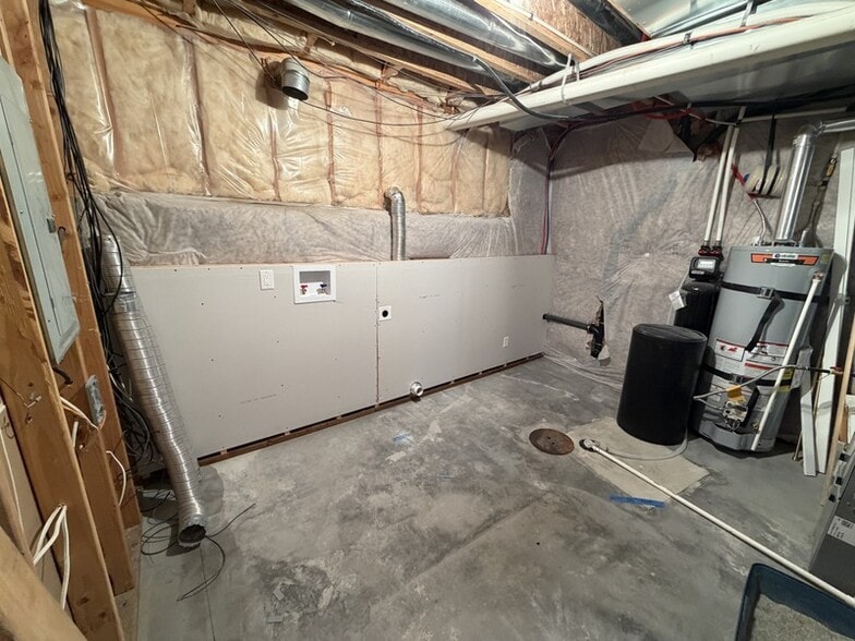 Building Photo - 7603 Scenic Maple Dr