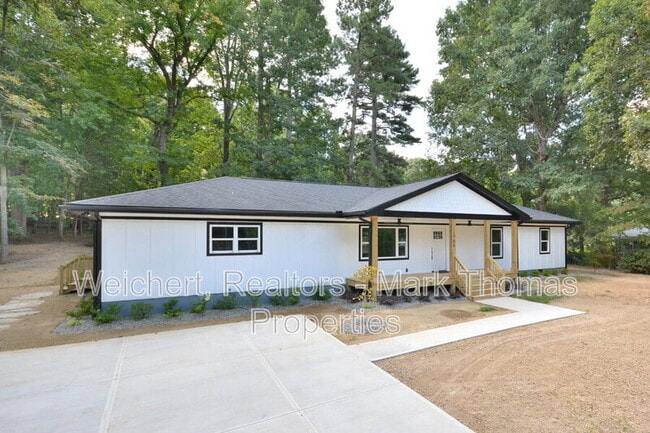 Building Photo - 1705 Mason Rd