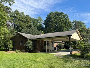 Building Photo - 5625 Potter Rd