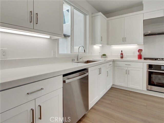 Building Photo - 230 Sora