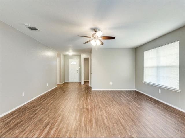 Building Photo - 2001 Lake Trail Dr