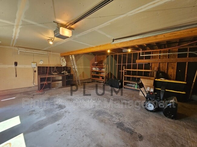 Building Photo - 2422 56th St