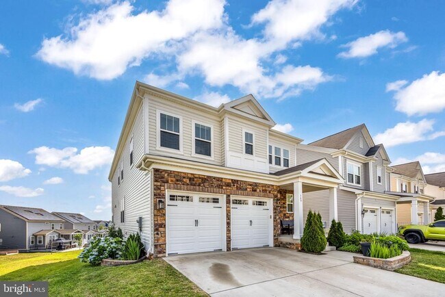 Building Photo - 309 Boxelder Dr