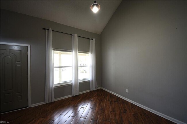 Building Photo - 1197 Dovetail Ct