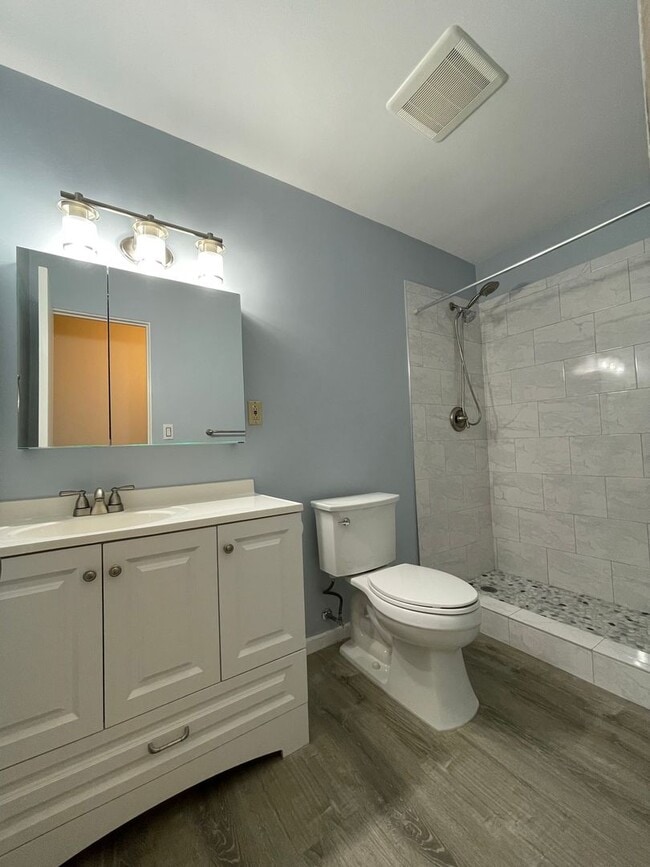 Building Photo - 282 Lunalilo Home Rd