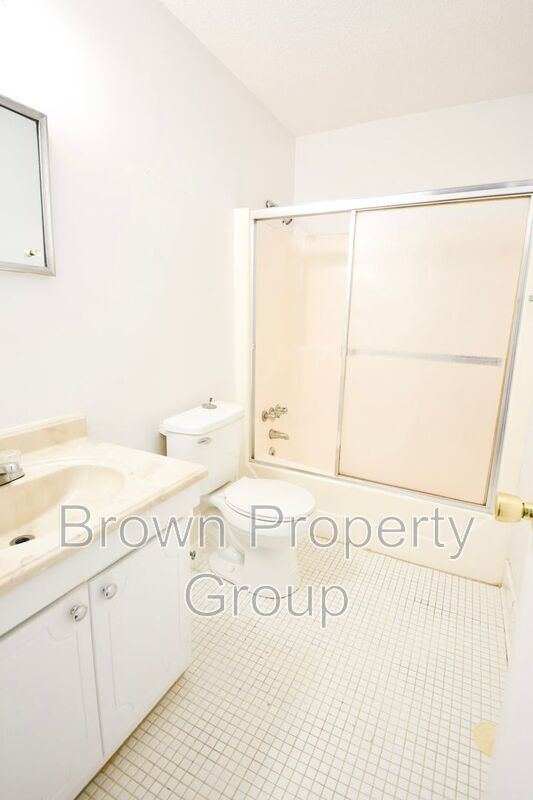 Building Photo - 2105 Grand Prix Dr